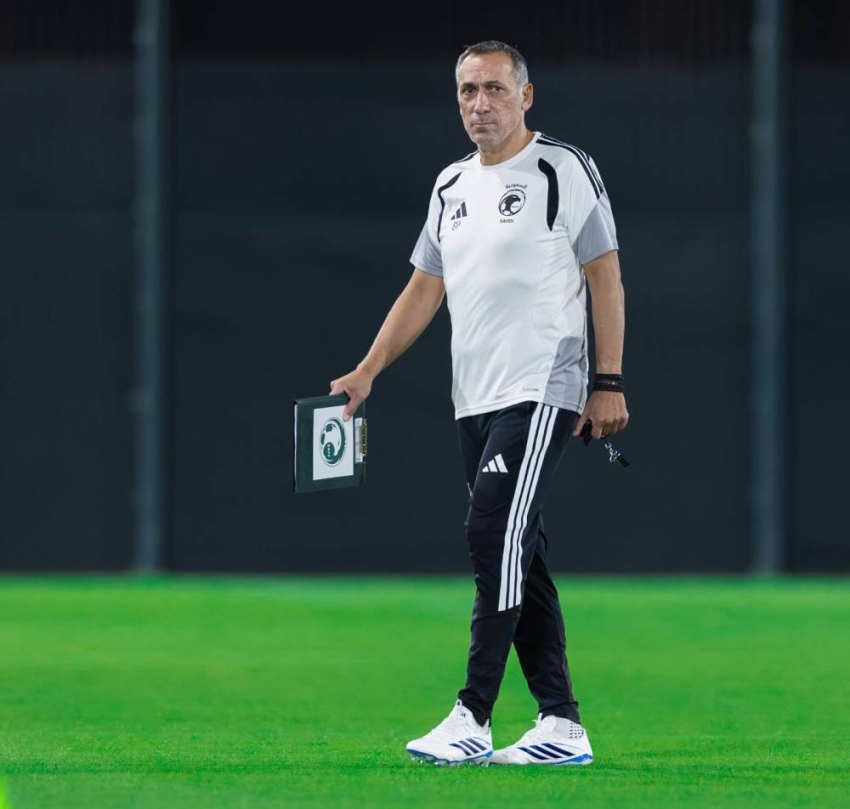 "الأخضر" يواصل تدريباته استعدادًا لكأس الخليج "الأخضر" يواصل تدريباته استعدادًا لكأس الخليج