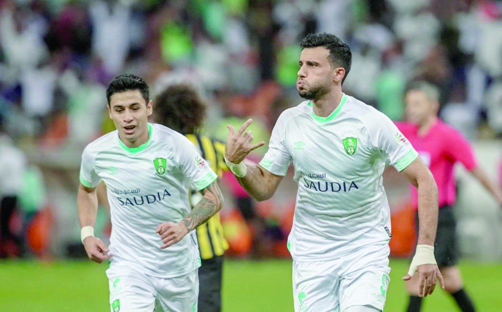 عمر السومة محتفلًا بهدفه الاحترافي