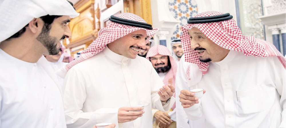 خادم الحرمين يستقبل ولي عهد دبي ورئيس مجلس الأمة الكويتي - المدينة