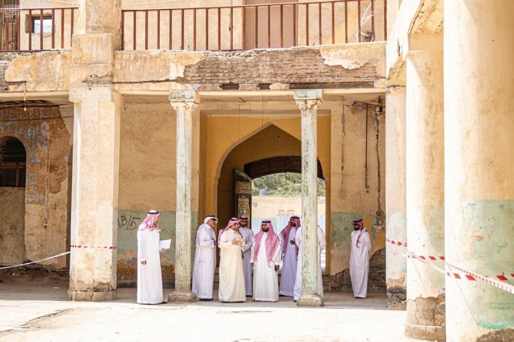 الفرحان يزور 3 قصور تاريخية بمكة المكرمة المدينة
