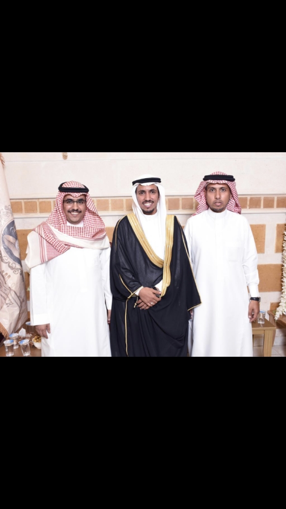 العريس خلال الحفل