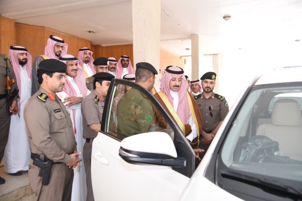 محافظ الأحساء يدشن مركبات الرصد المتحرك