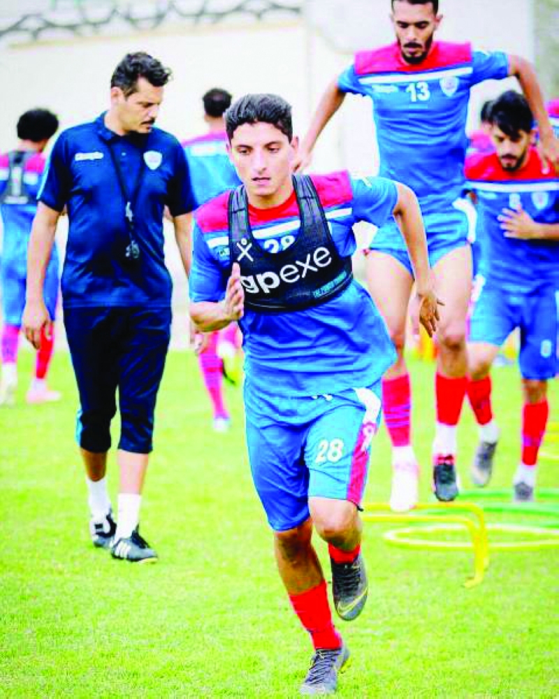 أحمد مصطفى لاعب أبها من فئة المواليد