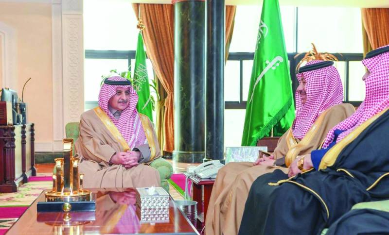فهد بن سلطان خلال الاستقبال