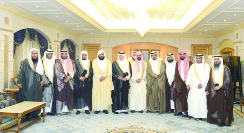 أمير مكة يستقبل منسوبي الشؤون الإسلامية
