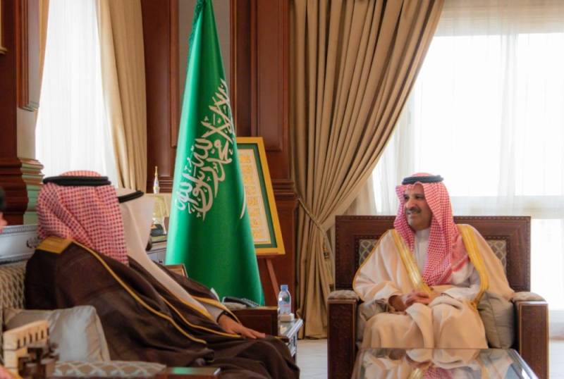 فيصل بن سلمان خلال اللقاء