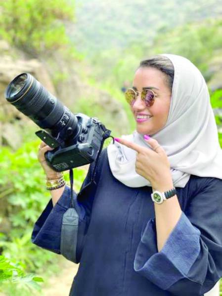 أماني سعودية تحصد 100 جائزة دولية في التصوير الفوتوغرافي المدينة