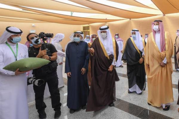 سلطان بن سلمان يفتتح مسجده ويعلن عن انشاء أول وقف بالمدينة المنورة لخدمة مساجد الطرق المدينة