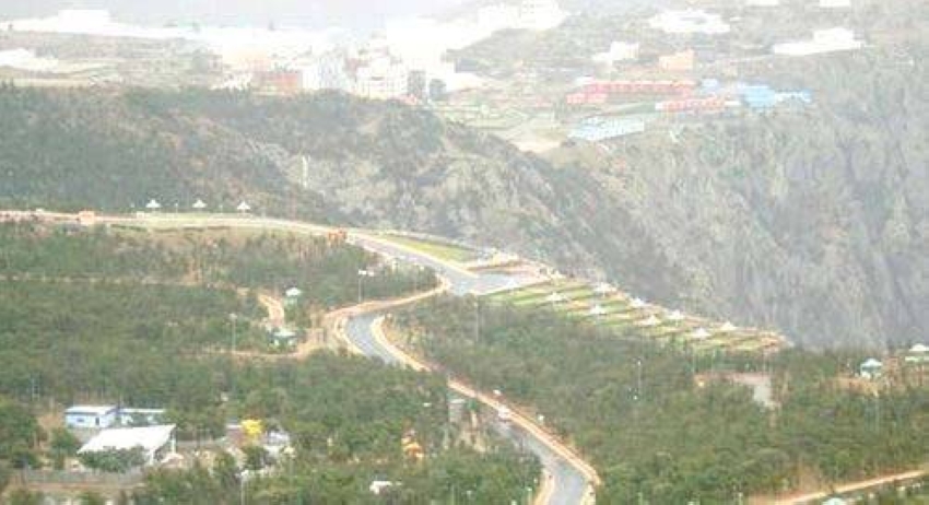 في بلجرشي ركبة الجمل صخرة تسع 20 رجلا برواحلهم المدينة