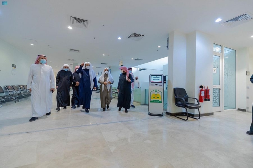 وزير العدل  خلال تفقدة  محكمة الاحوال الشخصية بالدمام .. ارشيف