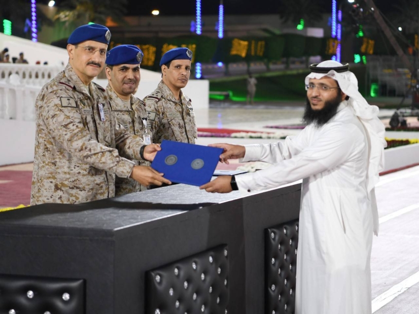 تخريج الدفعة 135 من طلبة المعهد 