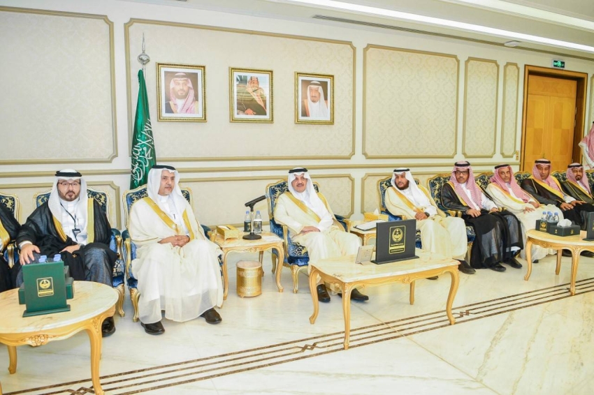 أمير الشرقية يدشن حملة الانفلونزا الموسمية (2)