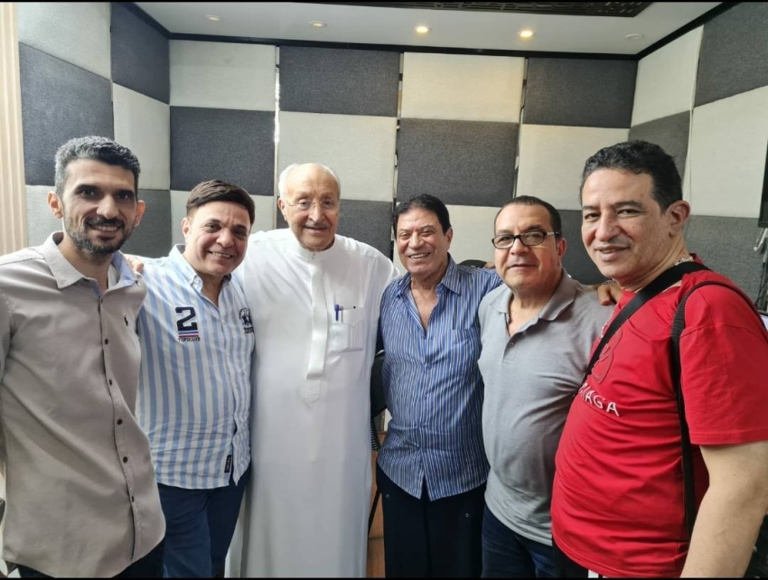 الفنان جميل محمود في أستديوهات القاهرة خلال تسجيل الأغنية