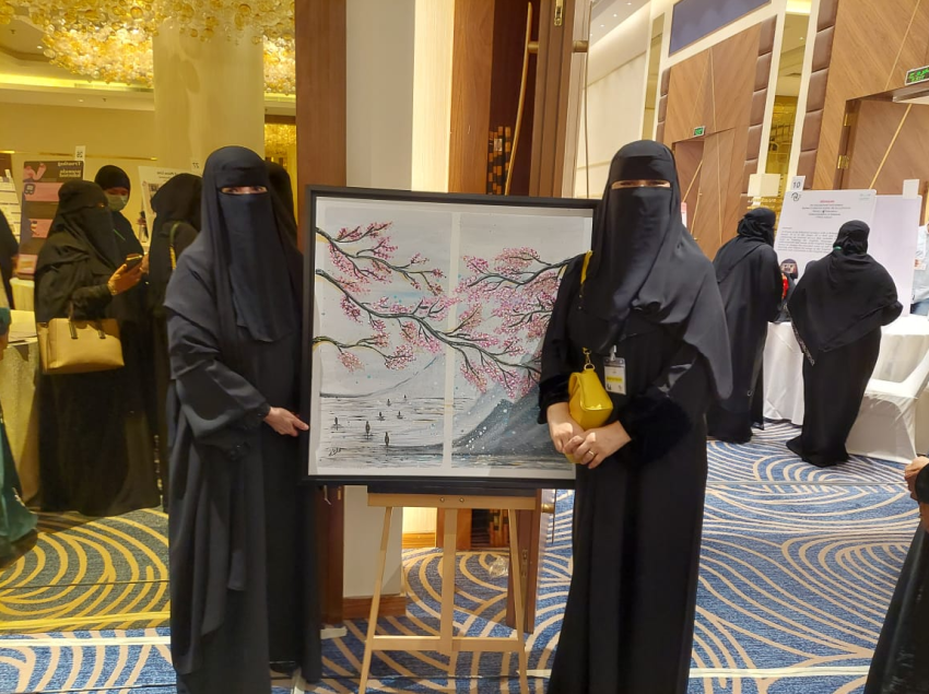 الأميرة الدكتورة الجوهرة بنت فهد بن محمد آل سعود مع الفنانة نجلاء أحمد