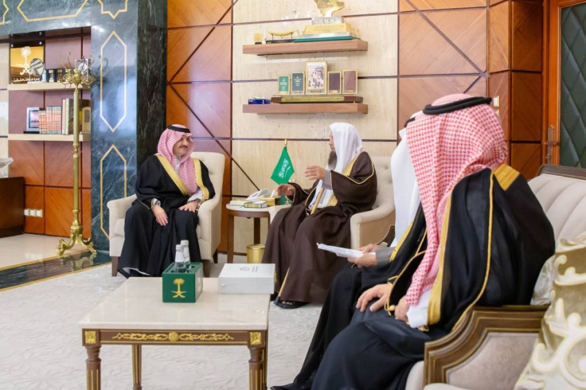 أمير الشرقية يستقبل مجلس إدارة جمعية الدعوة والإرشاد (2)