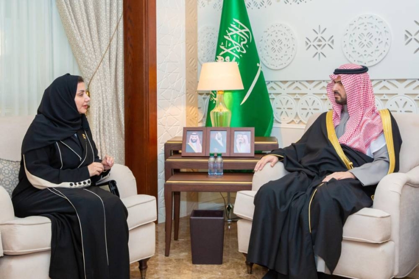 نائب أمير الشرقية يستقبل مدير عام فرع الاحوال بالمنطقة (3)
