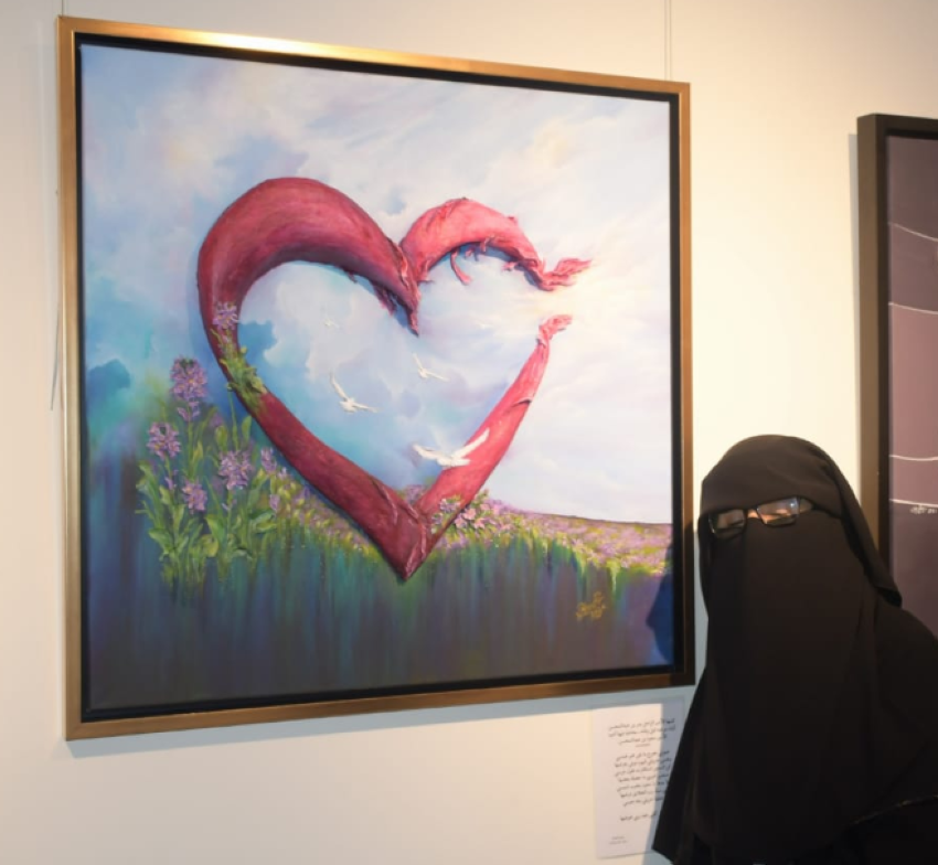 الفنانة المدربة سمية أبو سليمان