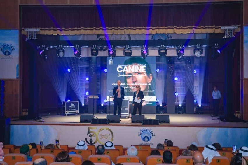 القنصل الفرنسي والملحقة الثقافية في افتتاح الحفل