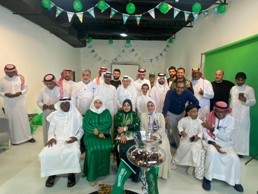 لقطة جماعية لحضور الحفل