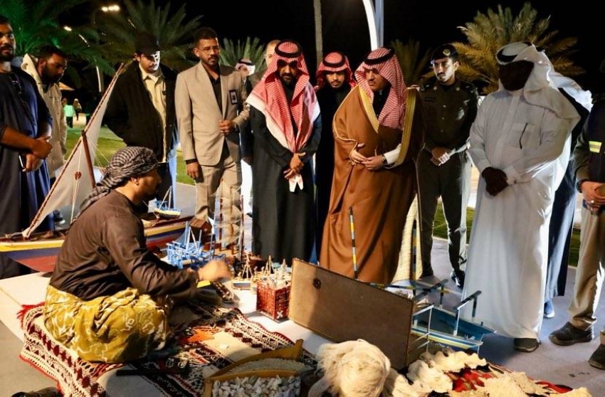 في يوم التأسيس ملتقي أملج للفنون يحتفل بمعالم السياحة بالمملكة 