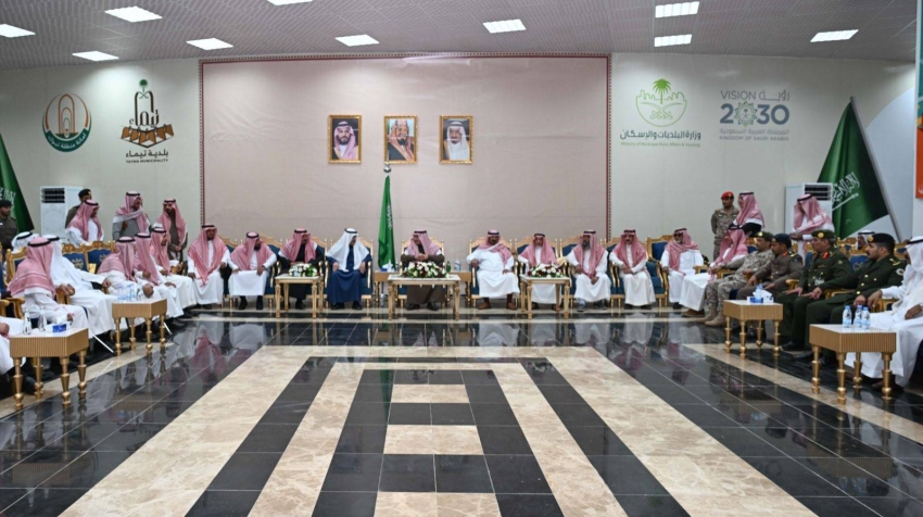 تابع سموه الحالة المطرية التي شهدتها المحافظة خلال اليومين الماضيين .. أمير منطقة تبوك يلتقي اهالي محافظه تيماء 