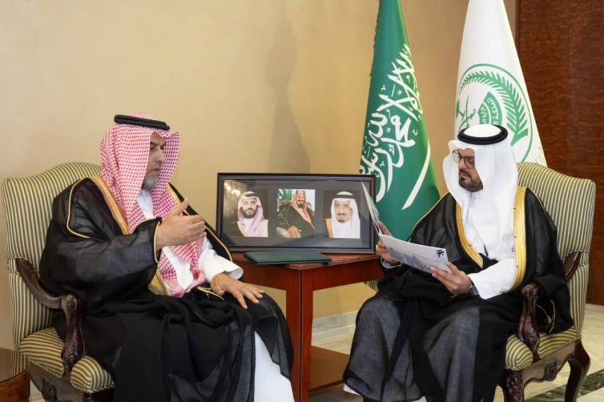 نائب أمير منطقة مكة المكرمة يتسلّم تقرير مشاركة تعليم المنطق
