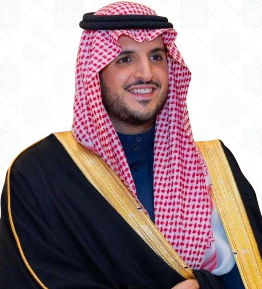 2561792