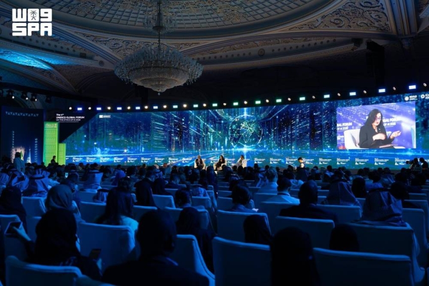 خبراء العالم بمنتدى اليونسكو يقفون على النموذج السعودي في إدارة مخاطر الذكاء الاصطناعي 