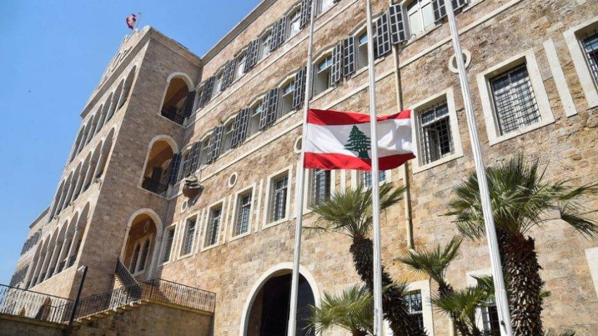 وزارة الخارجية اللبنانية تُدين اعتداء ميليشيا الحوثي الإرهابية على مطار الملك خالد الدولي
