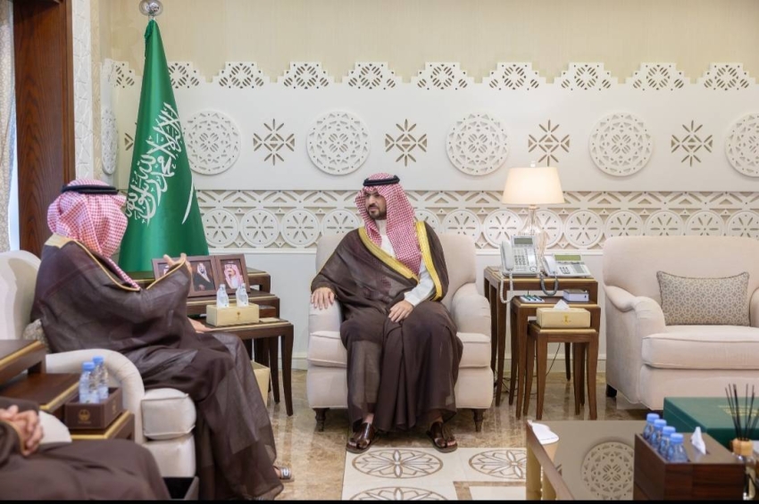 نائب أمير المنطقة الشرقية يطّلع على أعمال ومشاريع وزارة الرياضة في المنطقة