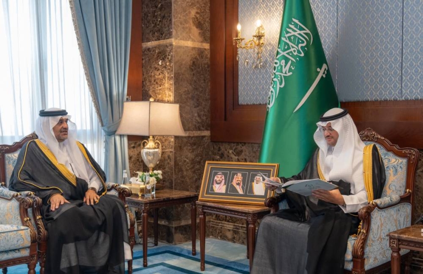 محافظ الأحساء يطّلع على التقرير السنوي لمكتب وزارة الرياضة بالمحافظة