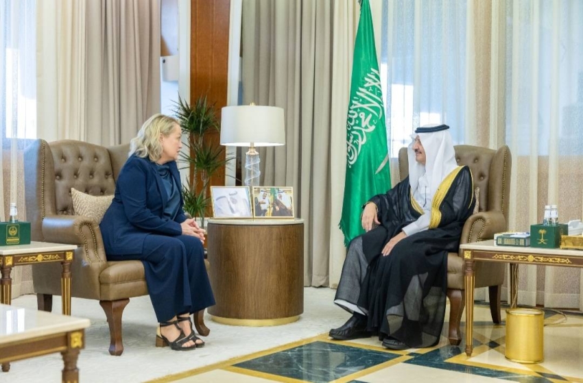 أمير المنطقة الشرقية يستقبل القنصل العام للولايات المتحدة الأمريكية بالظهران