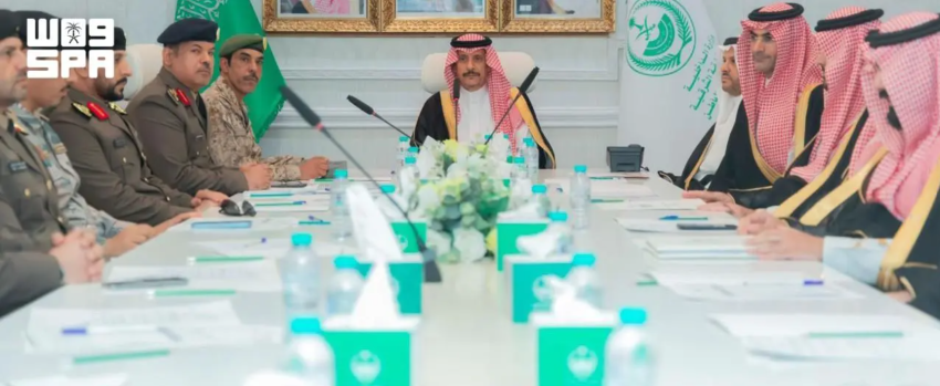 محافظ حفر الباطن يرأس اجتماع اللجنة الفرعية للدفاع المدني