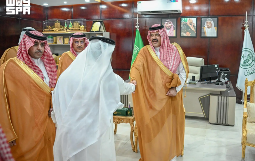 أمير منطقة حائل يزور محافظة الشنان ويفتتح مبنى المحافظة ويدشن عددًا من المشاريع التنموية والخدمية