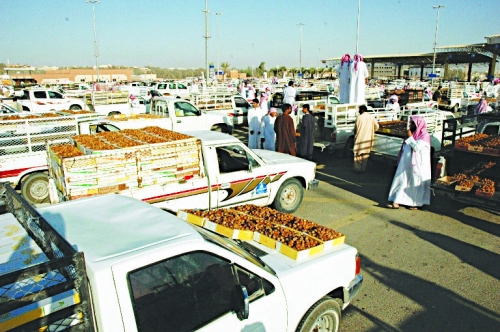 سكري القصيم يسجل أعلى سعر بيع مع انطلاقة بريدة للتمور المدينة