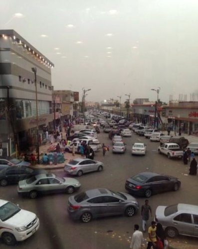 العيد يجبر أهالي صامطة على التسوق صباح ا المدينة